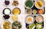 "Ông xã người ta" trổ tài nấu cơm cho vợ ở cữ, ngó qua thôi hội chị em đã khẳng định "chuẩn chồng quốc dân"