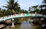 Khánh thành cầu Út Ốm trong dự án “Xây cầu đến lớp”