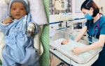 Bé sơ sinh bị bỏ rơi ở hố ga: Đã cai máy thở, không còn phải dùng thuốc vận mạch