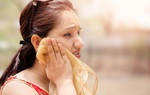 Tại sao trời oi khó chịu hơn cả trời nóng: Nguy cơ sức khỏe và cách đối phó với thời tiết oi nóng