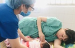 Sinh con khi cách ly Covid-19, mẹ đặt tên là Quảng Nam để nhớ về ân tình của y bác sĩ 