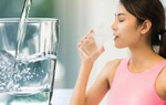 7 loại nước uống ngay khi vừa ngủ dậy còn hại hơn uống thuốc độc, dừng ngay kẻo muộn