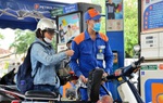 Dịch Covid-19 diễn biến phức tạp, giá xăng RON95 tiếp tục giữ nguyên