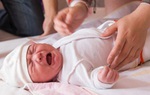 Dấu hiệu trẻ sơ sinh bị táo bón và cách điều trị 