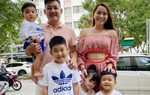 3 năm sinh liền 3 con, Hải Băng khoe eo thon vẫn hở gen nịt bụng