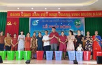 Phụ nữ Hòa An bảo vệ môi trường và nói không với thác rải nhựa