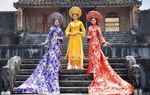 Trào lưu cách tân Áo dài thứ 3 và dấu ấn của các nhà thiết kế tên tuổi 