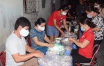 Ấm lòng những suất ăn đêm gửi các lực lượng chống dịch Covid-19 ở Đà Nẵng