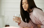 Bác sĩ cảnh báo 5 dấu hiệu ung thư trực tràng 