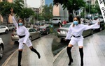 Biến ảo quyến rũ, cá tính với boots của H'Hen Niê 