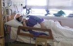 Chi hơn 200 triệu nhờ người đẻ hộ, bố mẹ bắt phá thai ngay khi nhìn ảnh siêu âm con