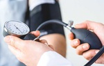 8/10 người đột quỵ đều bị tăng huyết áp, bác sĩ chỉ cách kiểm soát huyết áp vào mùa Đông