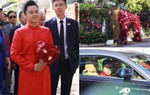 Chú rể Phan Thành dẫn đoàn "siêu xe" 200 tỷ đi đón dâu