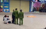 Em gái gào khóc thảm thiết bên thi thể anh trai rơi từ tầng 15 chung cư Linh Đàm xuống đất tử vong