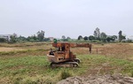 Bắc Ninh: Máy ép cọc bê tông đổ làm 2 cháu 8 tuổi tử vong, 2 cháu khác bị thương