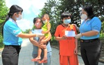 “Triệu phần quà san sẻ yêu thương” đến tỉnh Bình Dương
