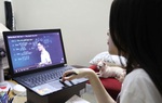 Nữ sinh chia sẻ thách thức gặp phải trong đại dịch Covid-19