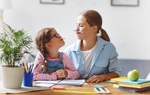 Làm cách nào để không cáu gắt khi dạy con