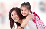 Mẹ vẫn luôn ở đây để ôm con, con nhé!