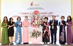 "Cảm xúc tháng 10: Đi qua mùa bão" của các nữ doanh nhân Việt Nam