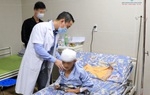 Tai nạn xe đạp, bé 10 tuổi chấn thương nặng