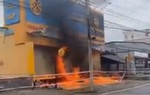 Người tâm thần đốt cửa hàng Điện Máy Xanh