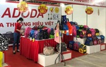 Doanh nghiệp giảm giá tới 100% thu hút khách hàng trong tháng 11 và 12