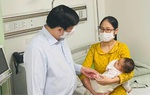 Khi tiêm vaccine cho trẻ, nhân viên y tế cần thực hiện những nguyên tắc gì?