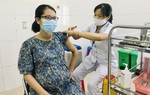 Thêm gần 3 triệu liều vaccine ngừa Covid-19 về Việt Nam