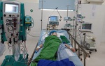 Đang sổ thai lưu, sản phụ ngừng tim