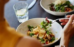 Ăn salad để giảm cân, tiêu hóa tốt nhưng mắc phải 7 sai lầm này thì ăn bao nhiêu cũng phí