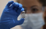 Sau khi tiêm phòng vaccine, bạn cần làm gì để bảo đảm an toàn trong dịch Covid-19?