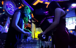 Hai nữ nhân viên quán karaoke dương tính với Covid-19, cả xã hơn 14 ngàn dân bị phong tỏa 