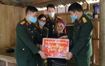 “Xuân biên giới thắm tình quân dân” tặng quà Tết trị giá hơn 3 tỷ cho mẹ VNAH, gia đình chính sách, học sinh nghèo ở Quảng Trị 