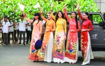 Hương cà phê xuống phố du Xuân