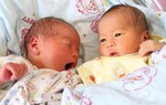 Sinh con đầu được 24 năm, sản phụ 51 tuổi tiếp tục có cặp sinh đôi 1 trai 1 gái