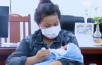 Triệt phá đường dây mua bán trẻ sơ sinh xuyên quốc gia: Khi mẹ “ăn chia” ngay trên đầu con