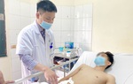 Tai nạn xe máy, nam sinh bị đứt ống dẫn tinh