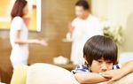 Mẹ stress vì chọn trường cho con vào lớp 1