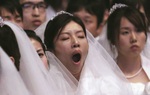 Giới trẻ ngao ngán kết hôn khiến Trung Quốc đối mặt "bom nổ chậm" 