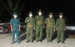 Bộ đội biên phòng căng mình chống dịch ở biên giới, vẫn quyết tâm thực hiện "nhiệm vụ kép"