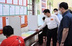 Chủ tịch Quốc hội: Cần biện pháp lâu dài đảm bảo sức khỏe y, bác sĩ phòng chống dịch 