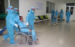 Chuyện về y bác sĩ chống dịch Covid-19 (Bài 1): Nén đau thương vì công việc