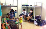 Nếu phải đi cách ly chống Covid-19, phụ nữ và trẻ em cần mang theo những gì?