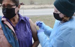 Hoa Kỳ: 98% dân số của bộ tộc Blackfeet đã được tiêm vaccine ngừa Covid-19