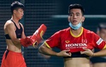 Giải đáp bí ẩn chiếc áo ngực cùng quần bó của tuyển thủ Việt Nam