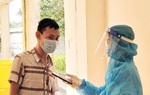 Nữ nhà báo nhiều lần vào tâm dịch