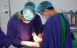 Giảm cân nhưng bụng phình to, đi khám thì phát hiện khối u khủng