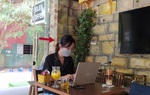 Hàng quán Hà Nội mở cửa lại: Sẵn sàng từ chối khách nếu không tuân thủ quy định phòng dịch