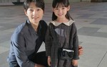 Bé gái được săn lùng vì chụp cùng Song Joong Ki: Sống sang chảnh, đẹp chuẩn tiểu mỹ nhân